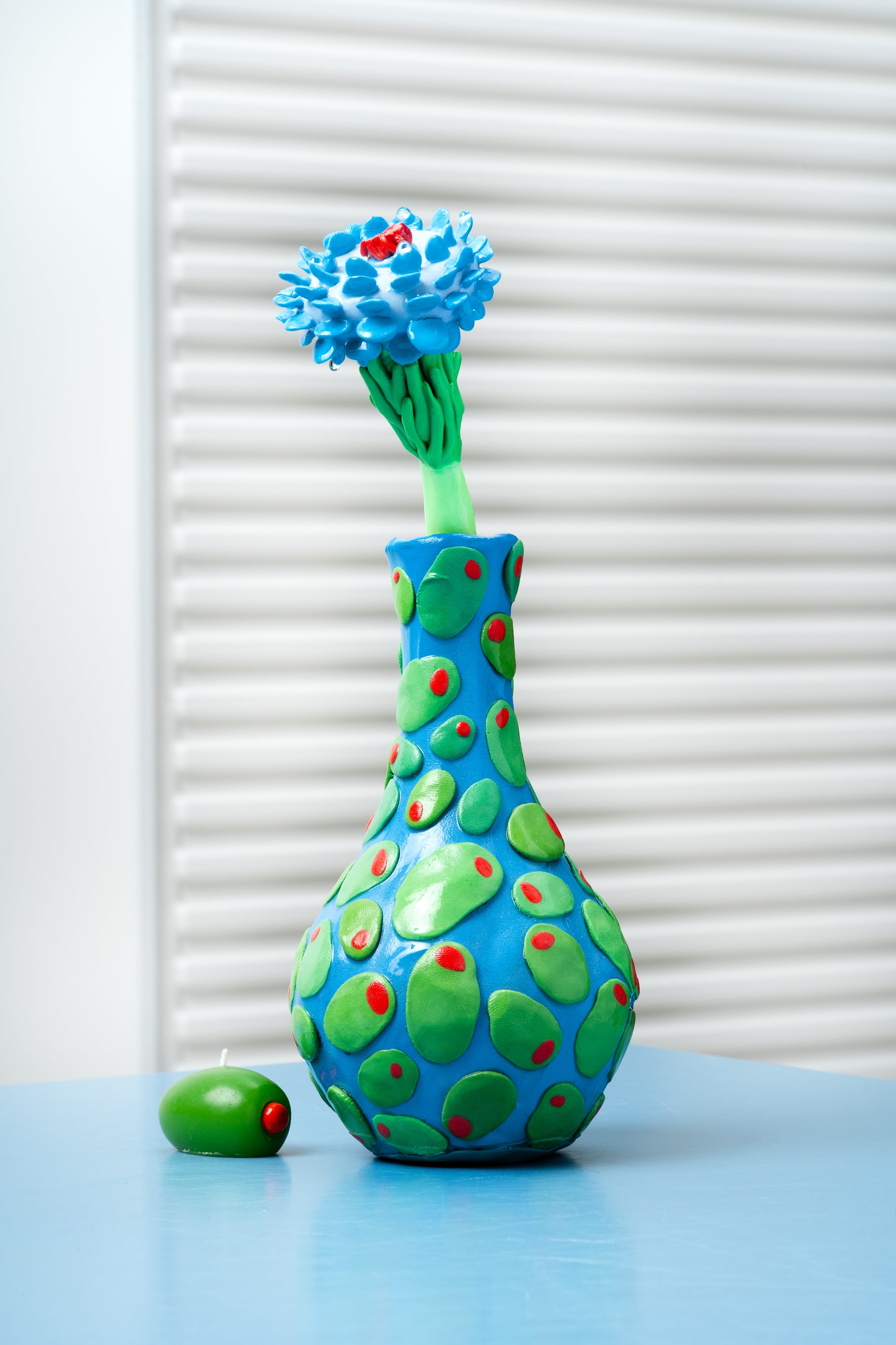 
    
        Vase
    
  