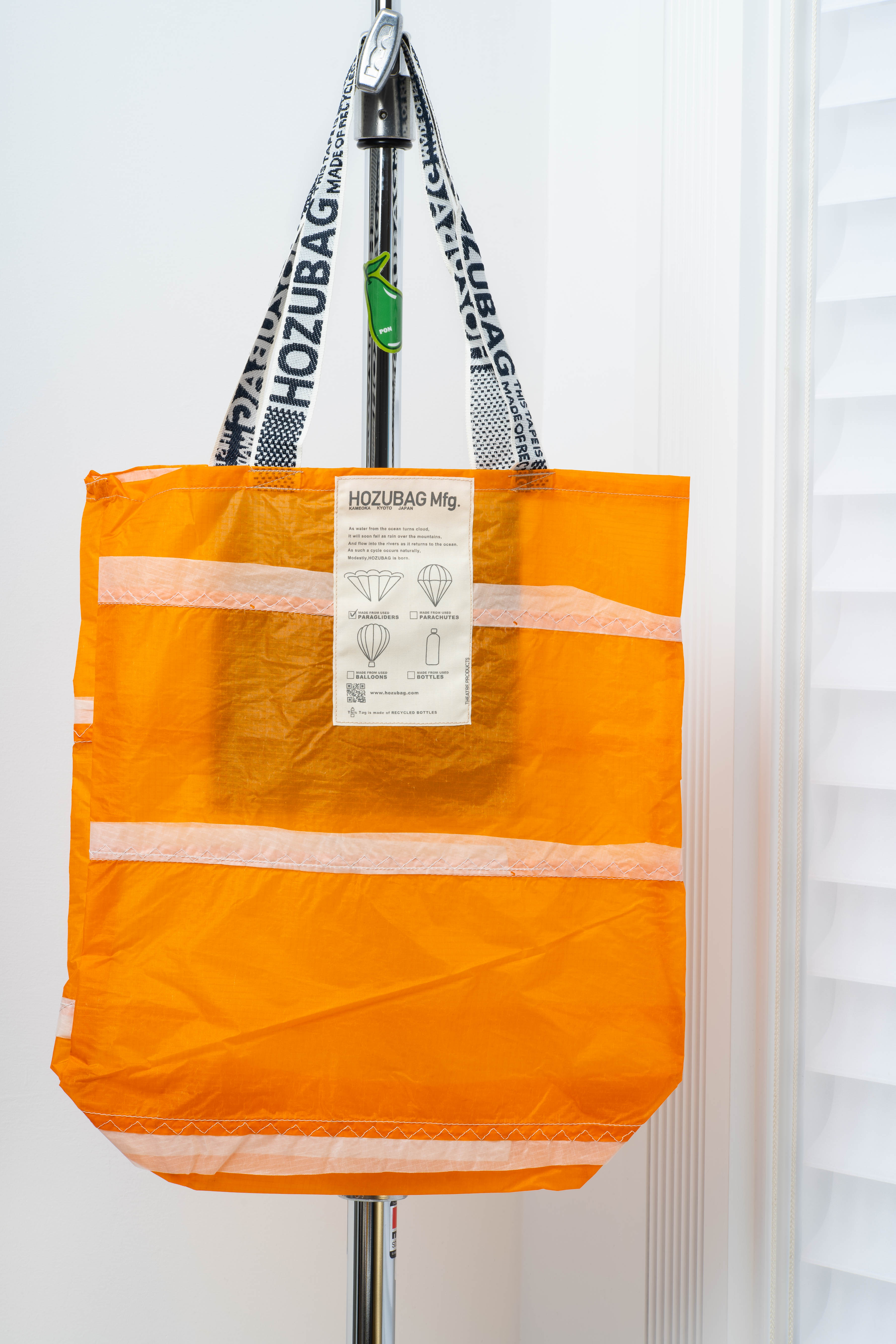 Tote bags outlet in store