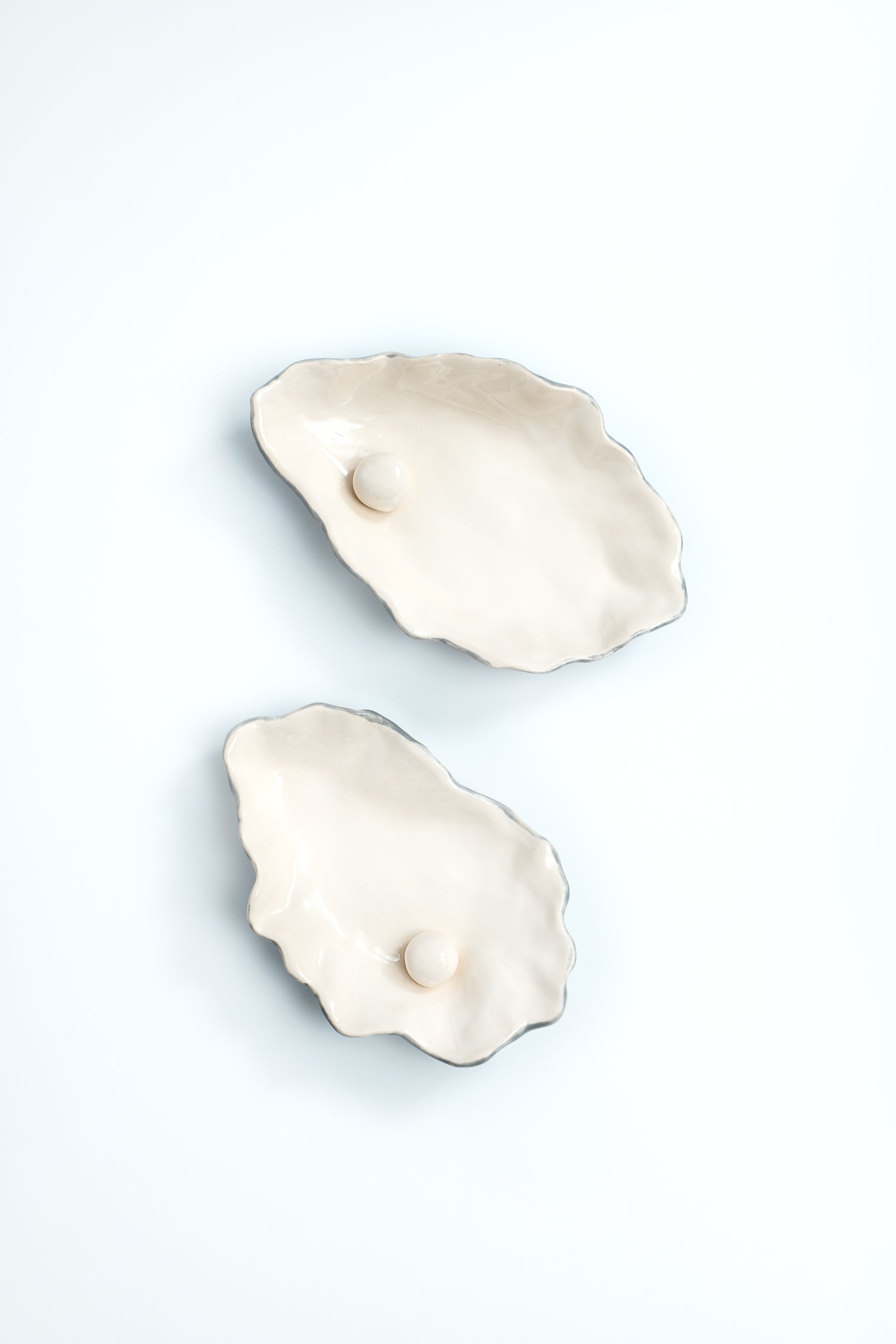 
    
        Oyster Tray
    
  